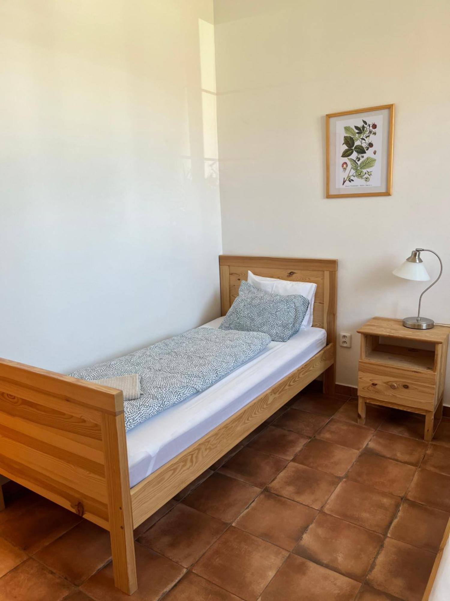 Dvur Nove Zamky Hotel Mladec Bagian luar foto