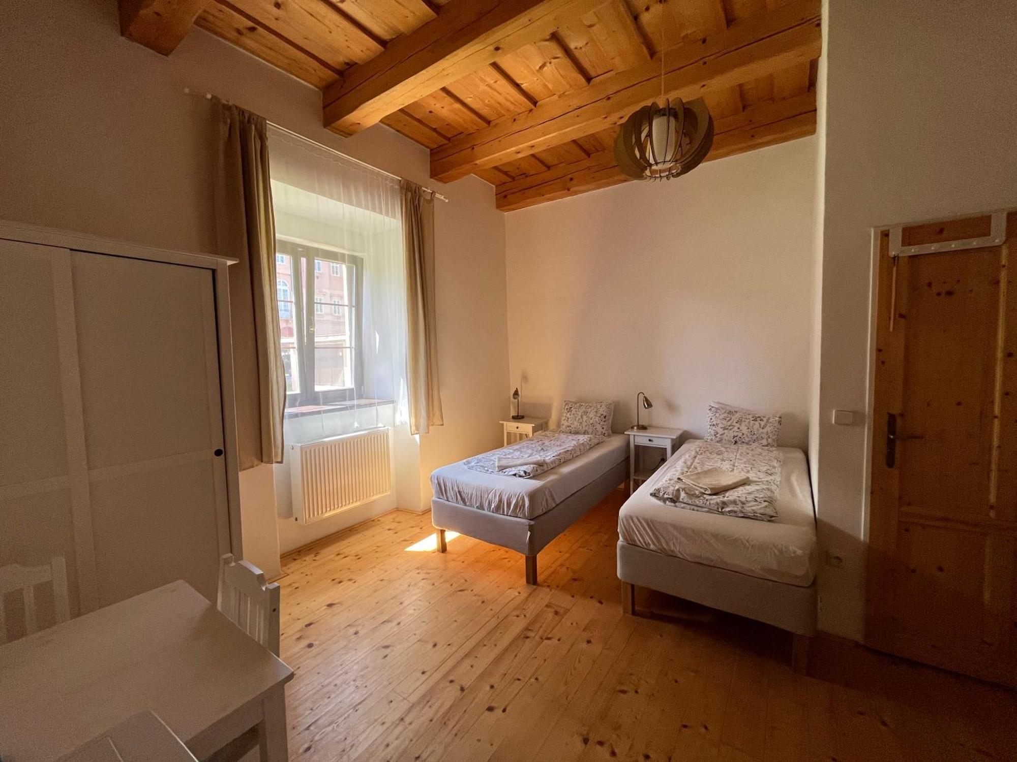 Dvur Nove Zamky Hotel Mladec Bagian luar foto